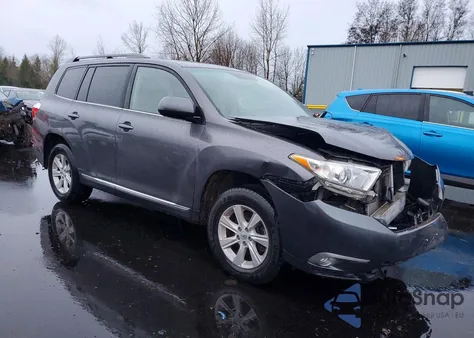 2012 Toyota Highlander Base из США, поврежденный, VIN 5TDZA3EH8CS027050